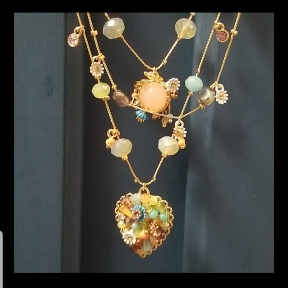 Betsey Johnson Weave and Sew Heart necklace. NWT - Picture 4 of 7